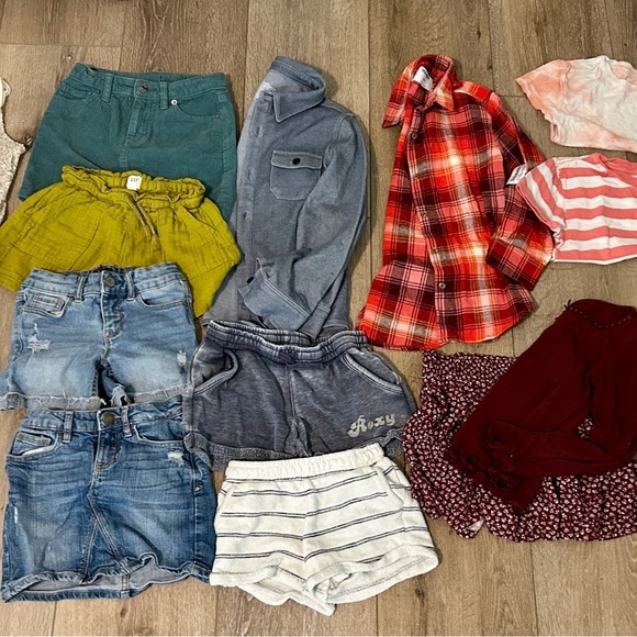 Mixed Girls S 6-7 15pc Clothing Bundle GAP Kids, Roxy, Art Class, Old Navy - Picture 1 of 7